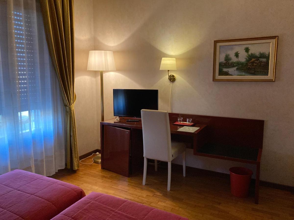 Hotel Master Альбиньясего Экстерьер фото