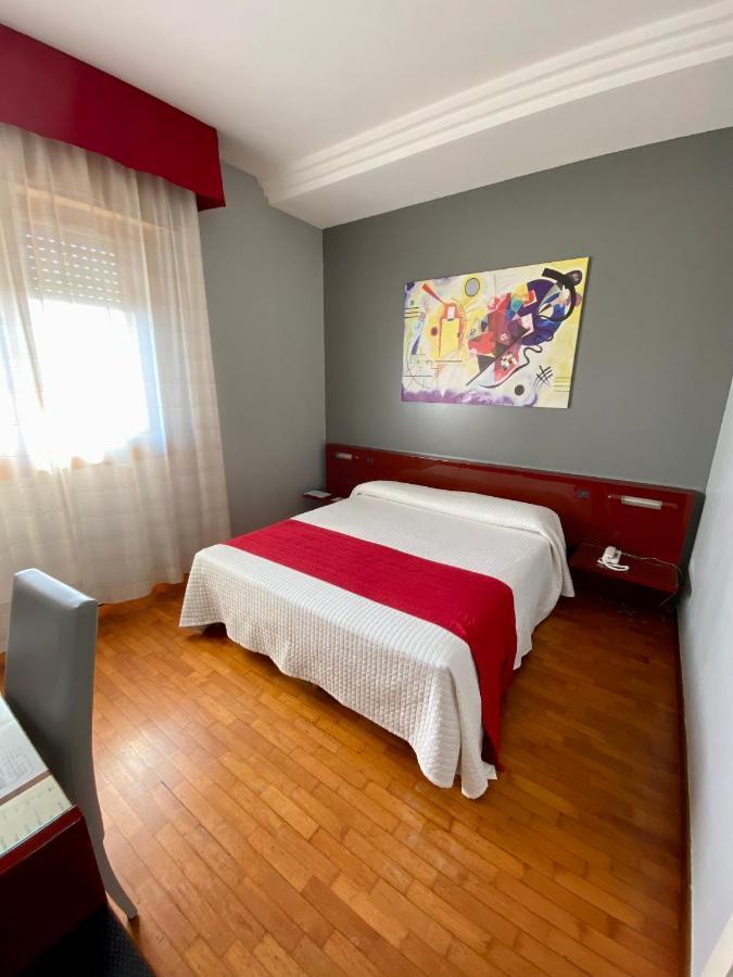 Hotel Master Альбиньясего Экстерьер фото