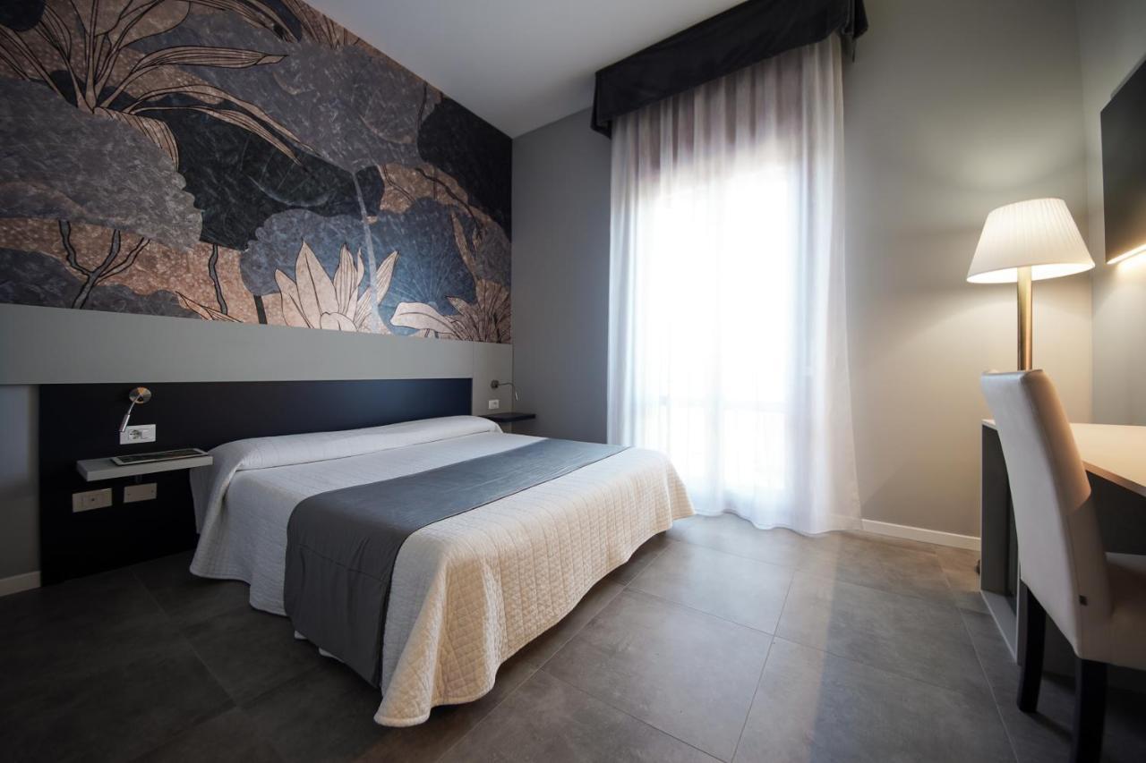 Hotel Master Альбиньясего Экстерьер фото